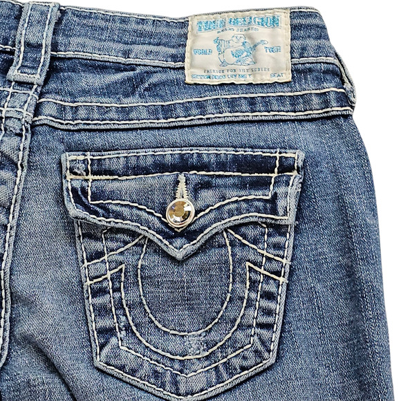 True Religion Capri Jeans Womens Size26 Disco Lily Big T Embellished Distressed - Picture 8 of 15
